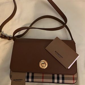 Burberry crossbody